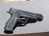 SMITH & WESSON M&P 40 .40 S&W - Image 2 of 9