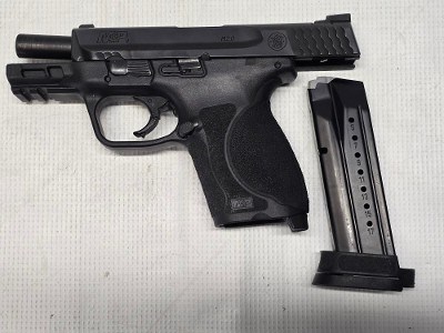 SMITH & WESSON M&P 9 9MM LUGER (9x19 PARA) - Image 3 of 12