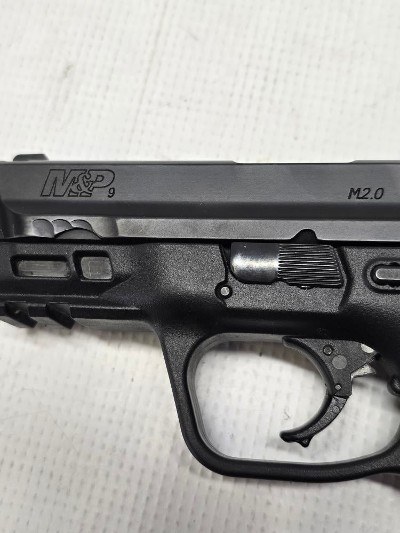 SMITH & WESSON M&P 9 9MM LUGER (9x19 PARA) - Image 9 of 12