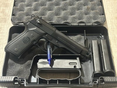 BERETTA 92FS POLICE SPECIAL 9MM LUGER (9X19 PARA) - Image 1 of 15