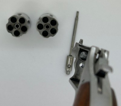NORTH AMERICAN ARMS MINI REVOLVER 22LR/22MAG .22 LR/.22 WMR - Image 4 of 4