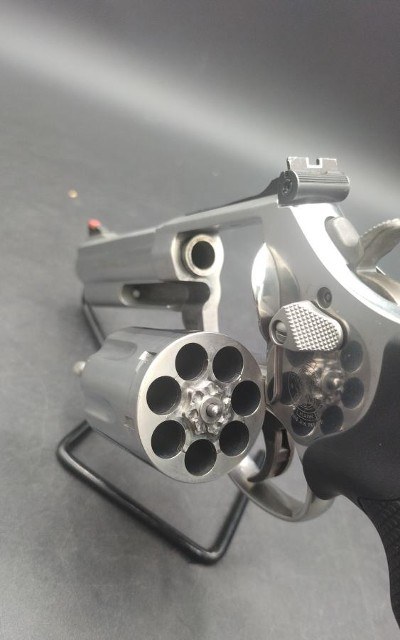 SMITH & WESSON 686-6 .357 MAG - Image 7 of 14