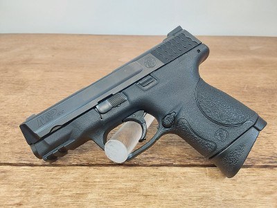 SMITH & WESSON M&P40 COMPACT .40 S&W - Image 1 of 3