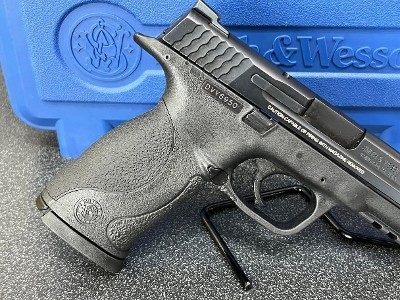 SMITH & WESSON M&P 45 .45 ACP - Image 5 of 12