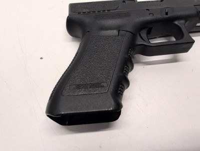 GLOCK 22 .40 - Image 8 of 12