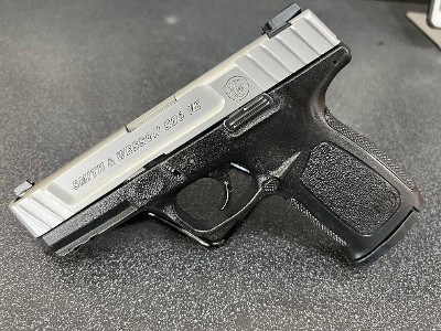 SMITH & WESSON SD9 VE 9MM LUGER (9x19 PARA) - Image 1 of 11