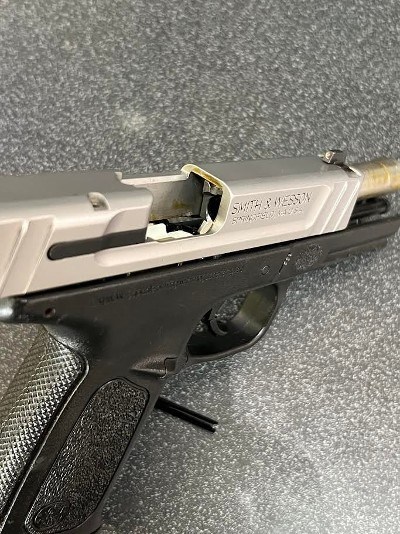 SMITH & WESSON SD9 VE 9MM LUGER (9x19 PARA) - Image 10 of 11