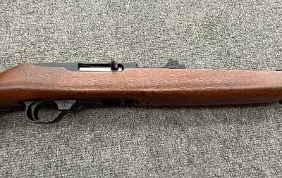 RUGER 10/22carbine .22 LR - Image 8 of 9