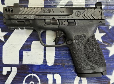 SMITH & WESSON Smith & Wesson M&P 9 Carry Compact Performance Center 9mm Semi Auto Pistol, Black 4.25" 9MM LUGER (9x19 PARA) - Image 1 of 2