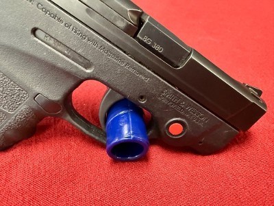 SMITH & WESSON M&P BODYGUARD 380 ACP MICRO COMPACT RED LASER .380 ACP - Image 3 of 7