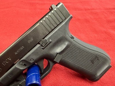 GLOCK 17CV C V G17 9MM FULL SIZE TLR STEARMLIGHT 9MM LUGER (9x19 PARA) - Image 5 of 7