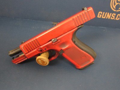 GLOCK G19 GEN5 RED 9MM LUGER (9x19 PARA) - Image 1 of 3