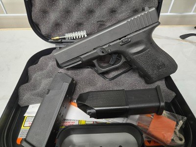 GLOCK G23 GEN 3 .40 S&W - Image 2 of 2