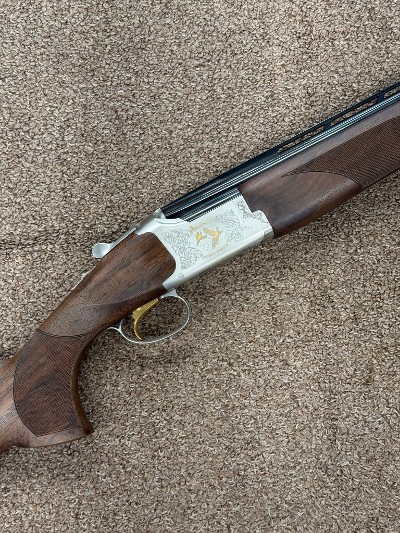BROWNING Citori 525 Budweiser Conservation #059 of 300 12 GA - Image 2 of 11