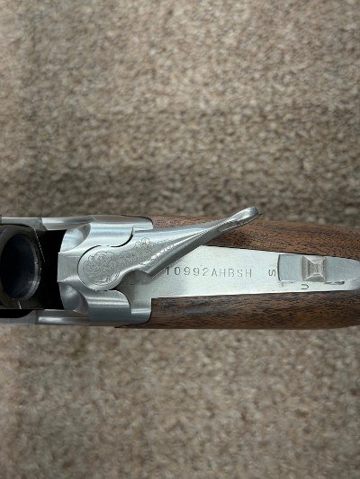 BROWNING Citori 525 Budweiser Conservation #059 of 300 12 GA - Image 10 of 11