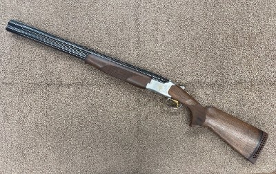 BROWNING Citori 525 Budweiser Conservation #059 of 300 12 GA - Image 5 of 11