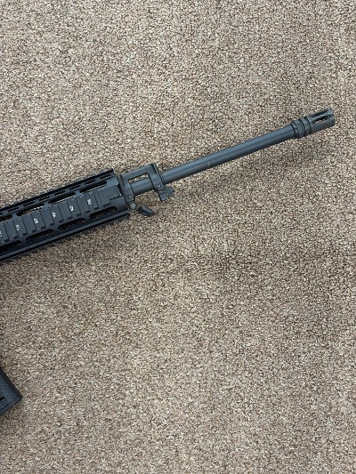 BUSHMASTER XM15-E2S 5.56X45MM NATO - Image 3 of 10