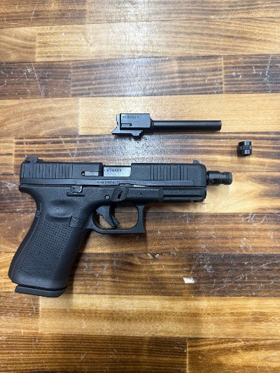 GLOCK G44 .22 LR - Image 2 of 9