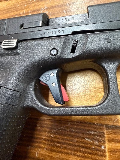 GLOCK 44 W/ THREADED BARREL AND UPGRADED TRIGGER .22 LR - Image 7 of 12