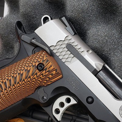 SMITH & WESSON SW1911 PERFORMANCE CENTER .45 ACP - Image 5 of 6