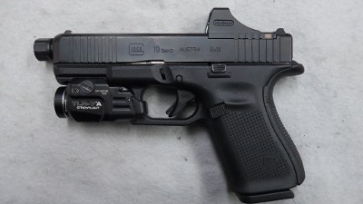 GLOCK 19 GEN 5 9MM LUGER (9x19 PARA) - Image 1 of 6