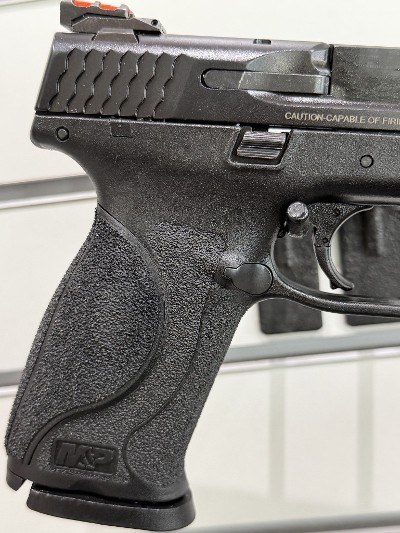SMITH & WESSON M&P9 M2.0 PRO SERIES 9MM LUGER (9x19 PARA) - Image 3 of 9