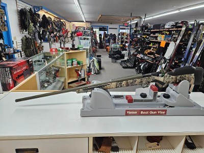 SAVAGE ARMS 110 TIMBERLINE 7MM REM MAG - Image 10 of 14