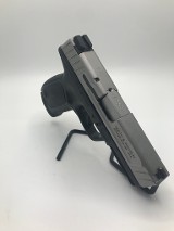 SMITH & WESSON SD40 VE .40 S&W - Image 2 of 12