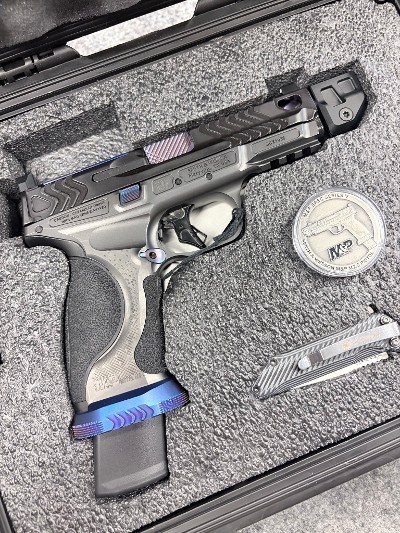 SMITH & WESSON Spec Series V M&P 9 Metal HD 9MM LUGER (9x19 PARA) - Image 1 of 5