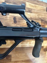 STEYR PRE BAN AUG W/ORIGINAL DEATH DONUT 5.56X45MM NATO - Image 6 of 7