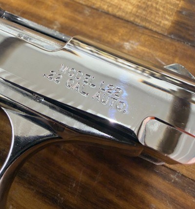 LORCIN ENGINEERING CO L-22 Chrome /Blk Grips .22 LR - Image 3 of 12
