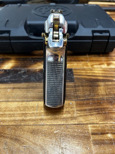 BERETTA 80x ENGRAVED high polished nickel & 24k Gold .380 ACP - Image 9 of 11