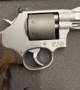 SMITH & WESSON 986 PERFORMANCE 9MM LUGER (9X19 PARA) - Image 3 of 12