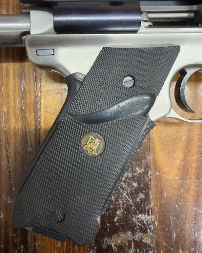 RUGER Mark II 10" Barrel W/ Red Dot .22 CAL - Image 12 of 15