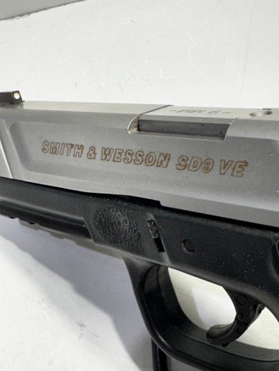 SMITH & WESSON SD9 VE 9MM LUGER (9x19 PARA) - Image 6 of 8