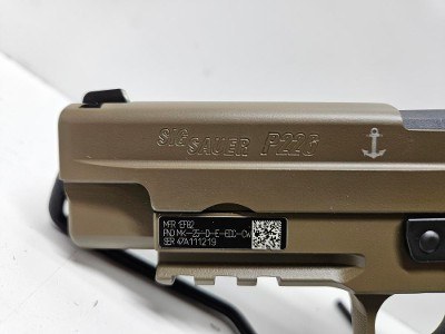 SIG SAUER P226 9MM LUGER (9x19 PARA) - Image 4 of 11