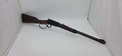 HENRY H001LL .22 LR - Image 1 of 10