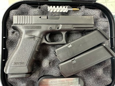 GLOCK 17 Gen 3 9MM LUGER (9x19 PARA) - Image 6 of 9
