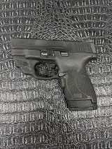 SMITH & WESSON M&P9 SHIELD M2.0 (11810) 9MM LUGER (9x19 PARA) - Image 1 of 6