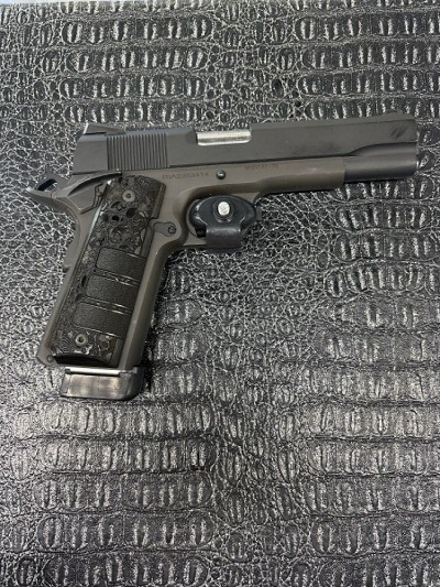 ROCK ISLAND ARMORY M1911 A1-FS .45 ACP - Image 1 of 6