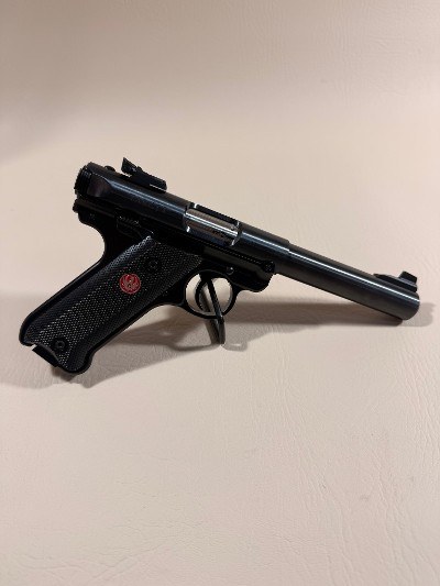 RUGER MARK IV TARGET .22 LR - Image 1 of 2