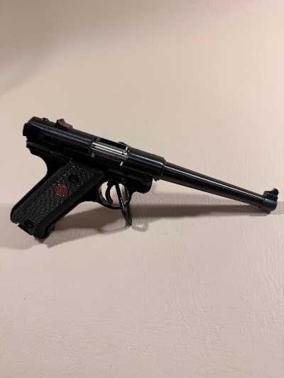 RUGER MARK IV STANDARD .22 LR - Image 2 of 2