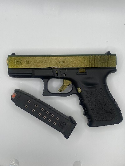 GLOCK 19 GEN 3 9MM LUGER (9x19 PARA) - Image 1 of 10