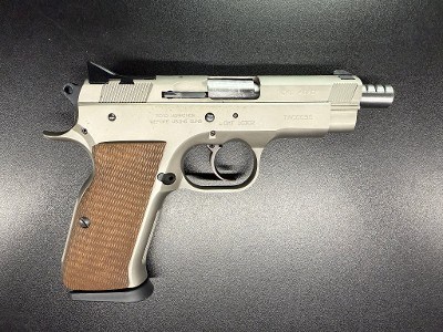 EAA witness tactical .45 ACP - Image 1 of 11