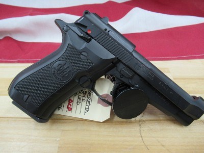 BERETTA 84F .380 ACP - Image 2 of 6