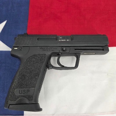 HECKLER & KOCH HK USP 45 ACP (45 Auto) - Image 2 of 10