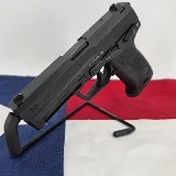 HECKLER & KOCH HK USP 45 ACP (45 Auto) - Image 3 of 10
