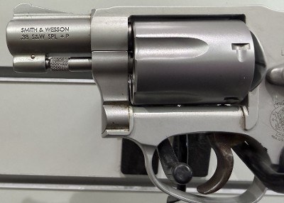 SMITH & WESSON 638-3 .38 SPL +P - Image 2 of 11