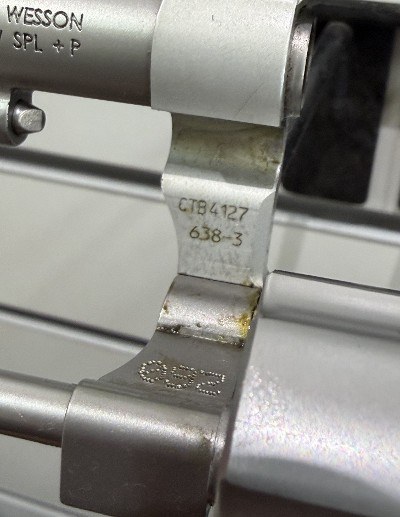 SMITH & WESSON 638-3 .38 SPL +P - Image 11 of 11