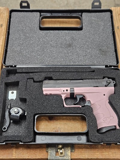 WALTHER PK380 .380 ACP - Image 7 of 7